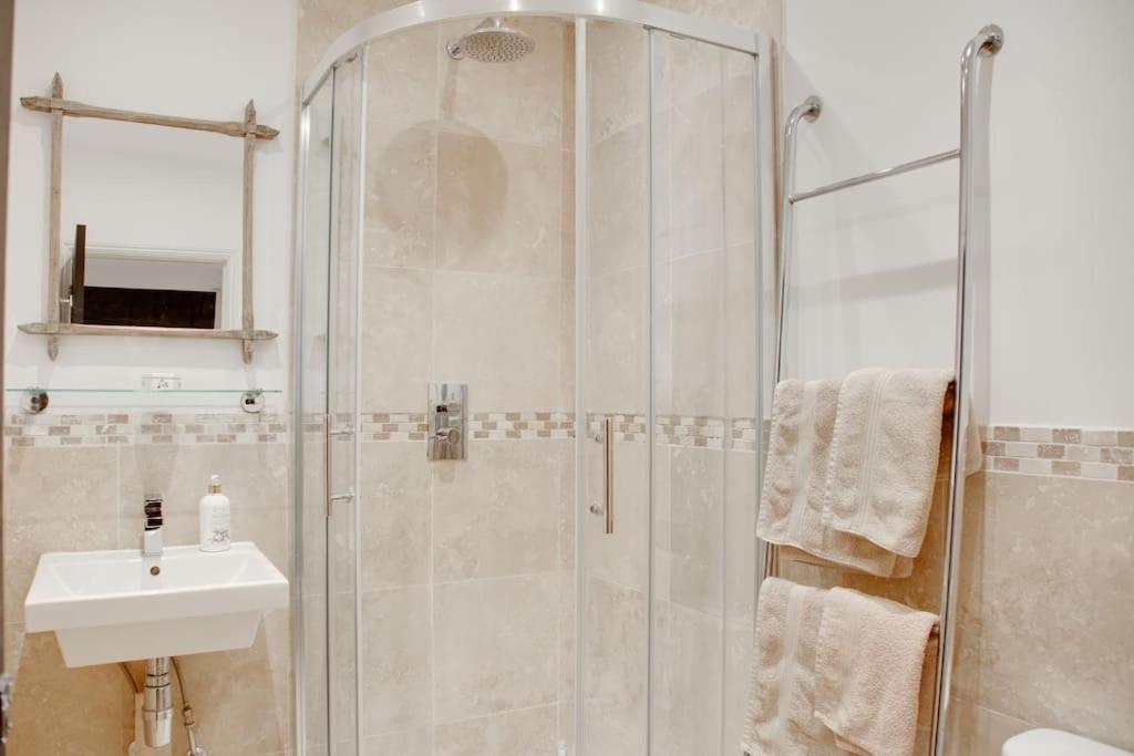 Princes Villa - Large Fully Self Contained Flat, 5 Minutes From The Sea Hastings Luaran gambar